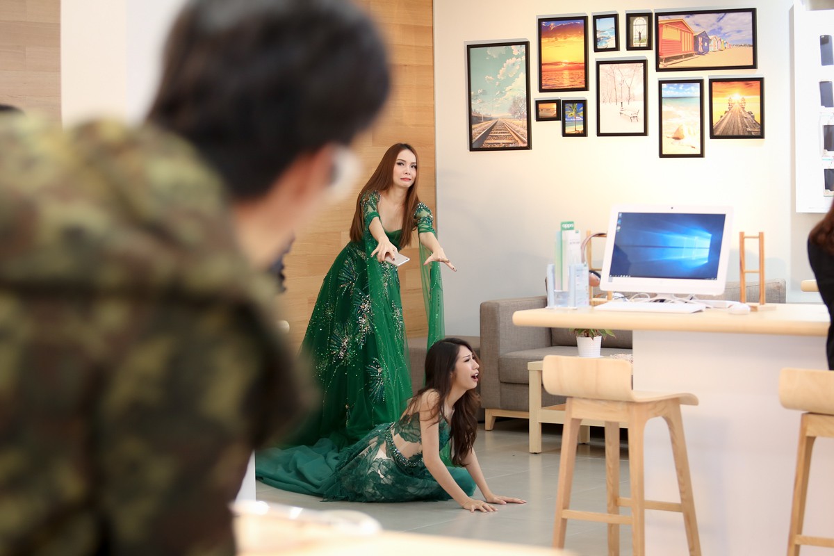 Yến Trang bị tố xô ngã, chèn ép Khổng Tú Quỳnh trong Lật Mặt Showbiz